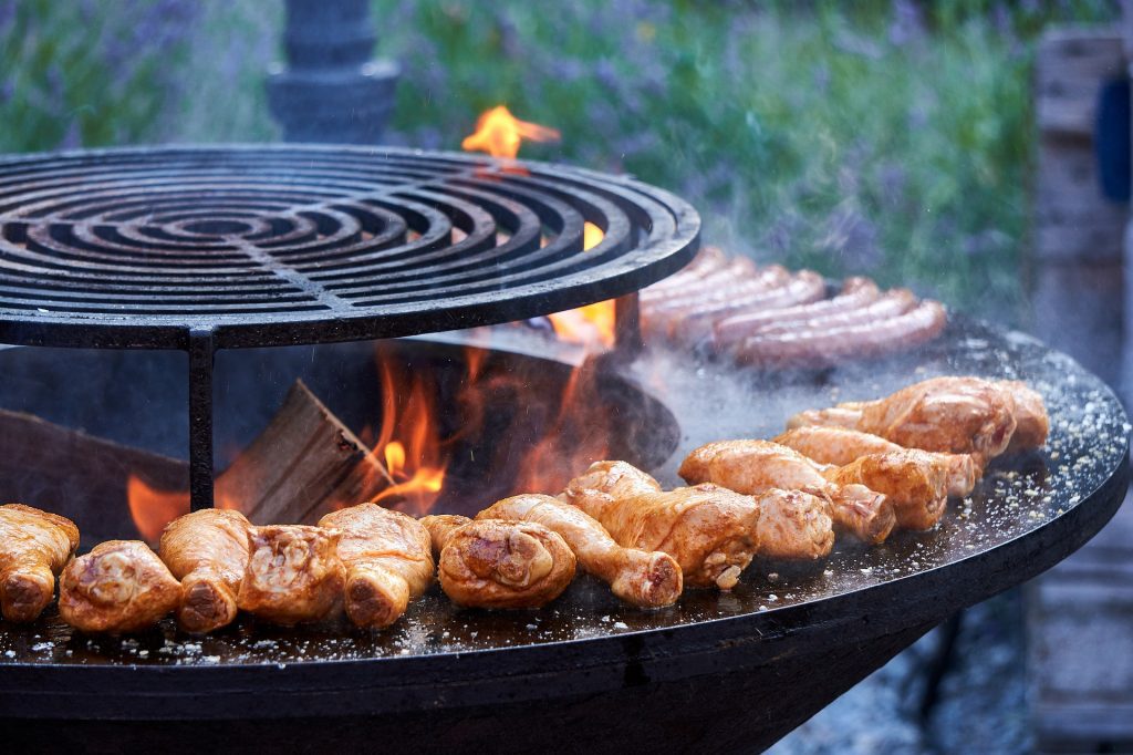 Coxa de frango representando alimentos variados